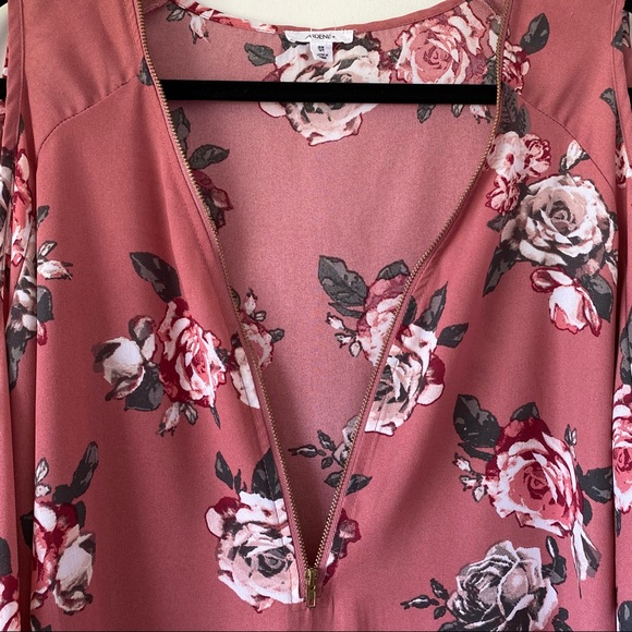 Plus size Floral Tunic - Picture 5 of 6